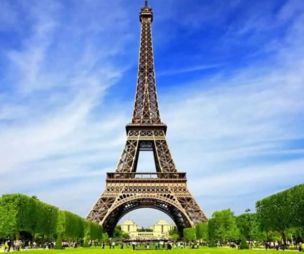 اين اذهب في باريس